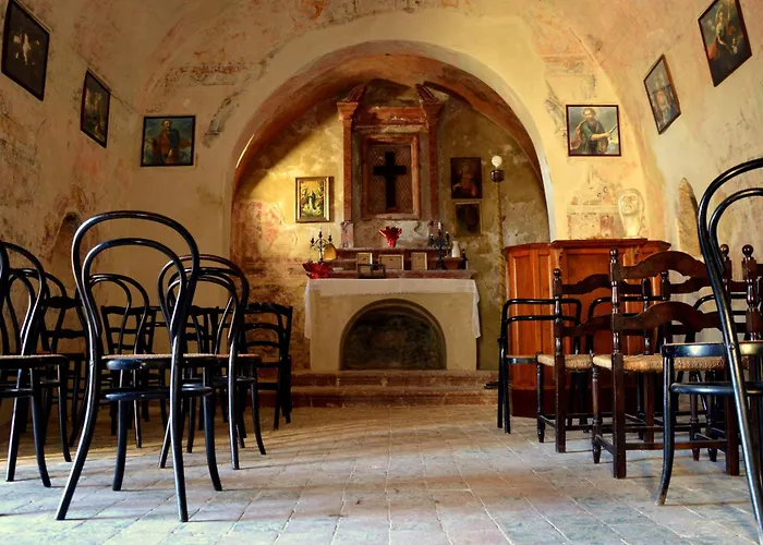 مزرعة للإقامة Masseria La Chiusa *